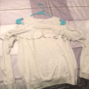 long sleeve with key hole sleeves